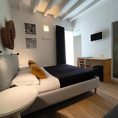 La Maison-3