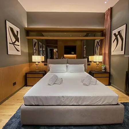 Luxurious Apartments In The Center Of Rome-2