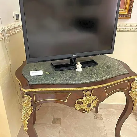 Regina Suite-3