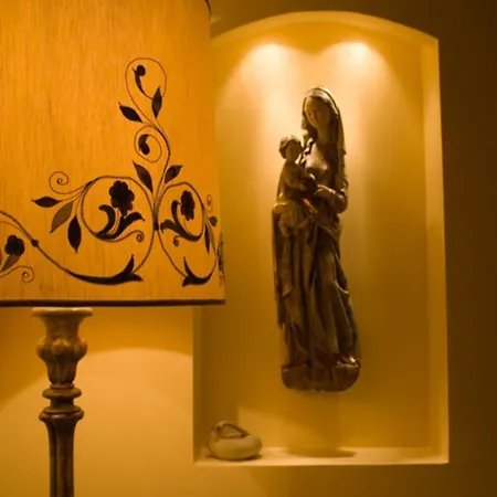 ex BENEFICIO di Santa MARIA della SCALA B&B de Charme-3
