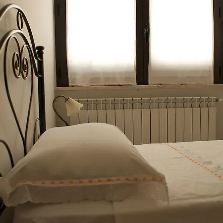 A Casa Di Silvia B&B-3