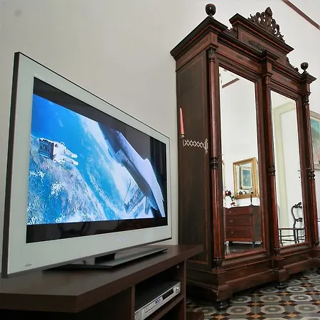Chez Moi-3