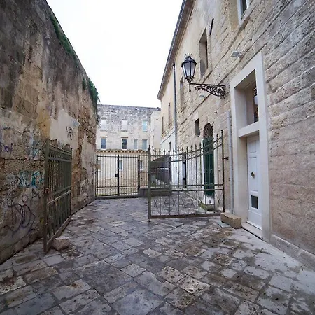 Suite del Teatro Romano-2