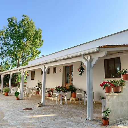 Agriturismo Masseria Terra D'Otranto-2