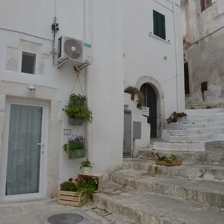 White Luxury Suite Ostuni By Gonewlocation-3