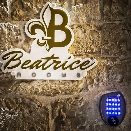 Beatrice Rooms-3