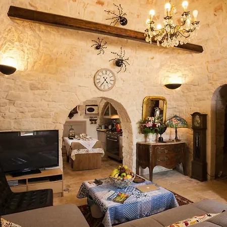 16 Trulli E Giardini-3