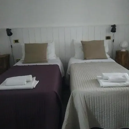 A Casa Di Gaia Bed And Breakfast-2