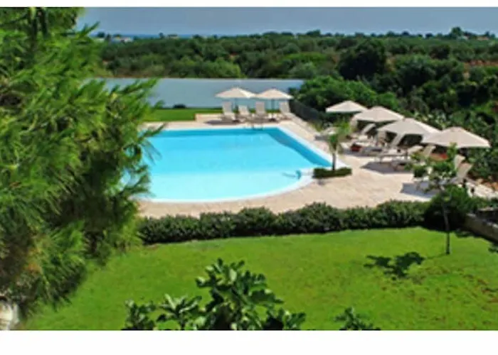 Room In Bb - Stunning Quadruple Room In Ancient Masseria Near The Sea In A Quiet Olive Trees Ostuni