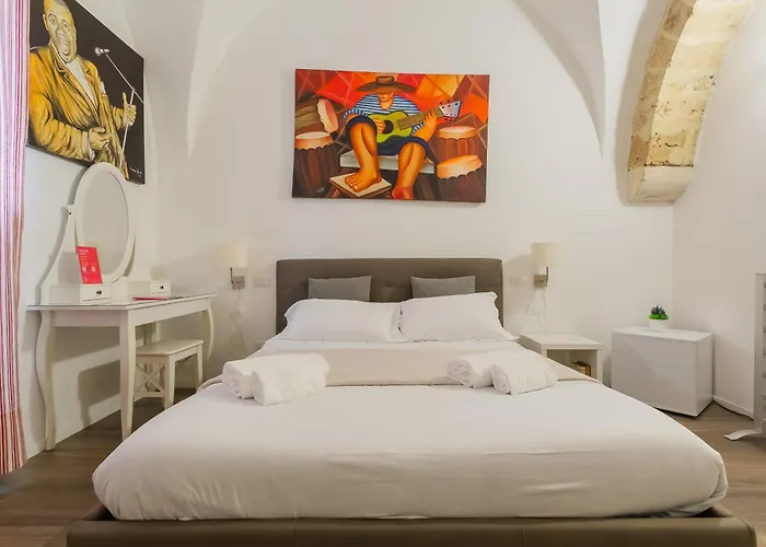 Red Rooms By Wonderful Italy Bari