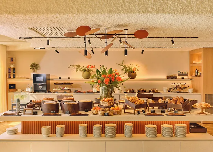 Bari Pet Friendly Lodging and Hotels near Norman-Swabian Castle