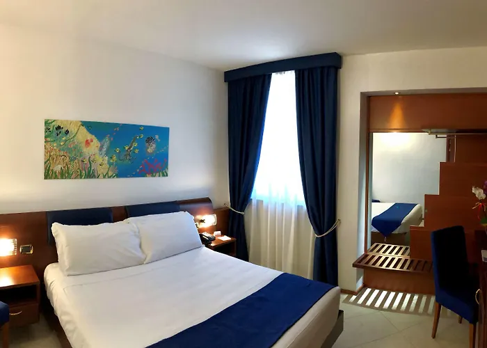 Brindisi hotels near Portico dei Cavalieri Templari