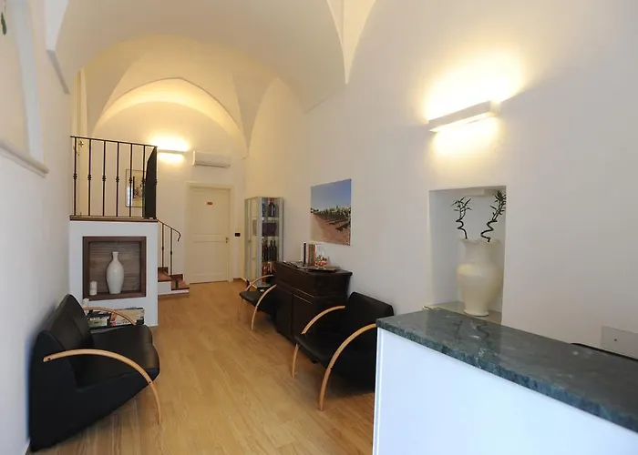 Lecce hotels near Piazza Sant'Oronzo