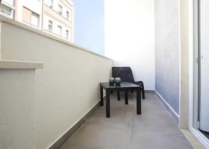 Minimal Rooms Gallipoli